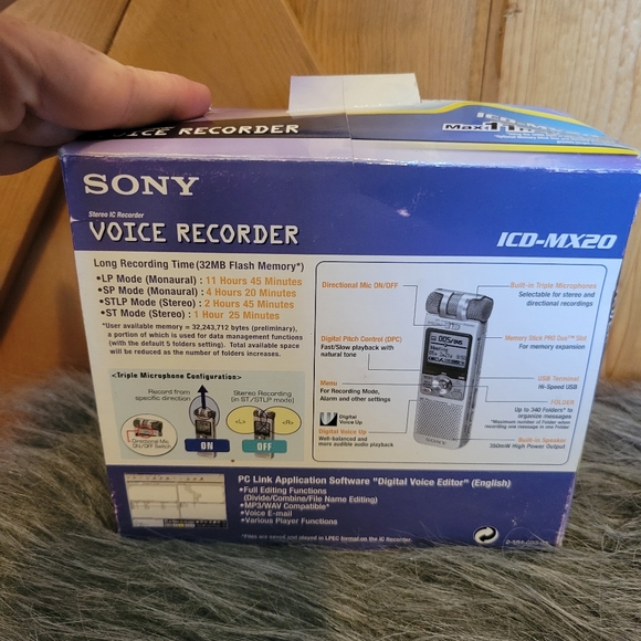 Sony Handheld Digital Voice Recorder - Picture 2 of 9